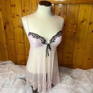 Chic Pink Lace-Embellished Chemise